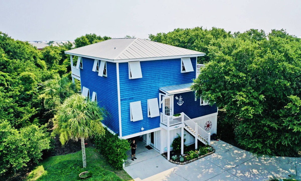 Kure Beach House | SeaWatch Coastal Retreat w/2 King Suites, 2 Decks, Pool, Tennis, Beach Access & Dog Friendly
