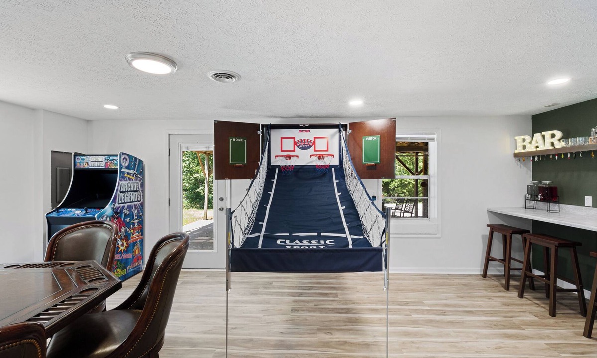 Mammoth Cave Cabin | Secluded Nolin Lake/Mammoth Cave Retreat with Game Room, Deck, and Fire Pit