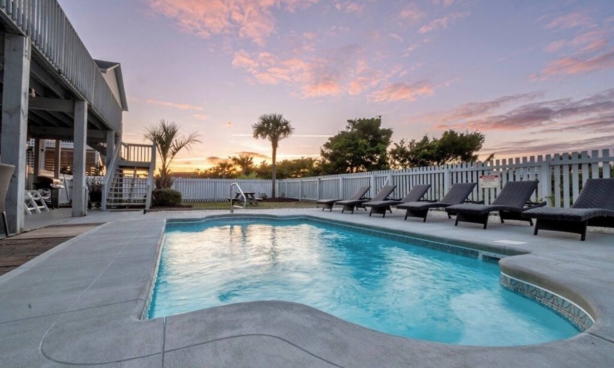 Oak Island House | Seven Palms: Private Pool, 2nd Row Ocean Views, Spacious West End Beach!