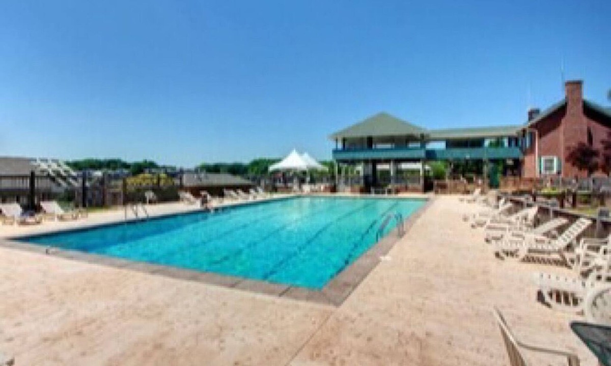 North Shore House | Small and sweet, perfect get-a-way! Sleeps 2