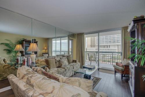 Arcadian Shores Apartment | South Hampton 503 Condo