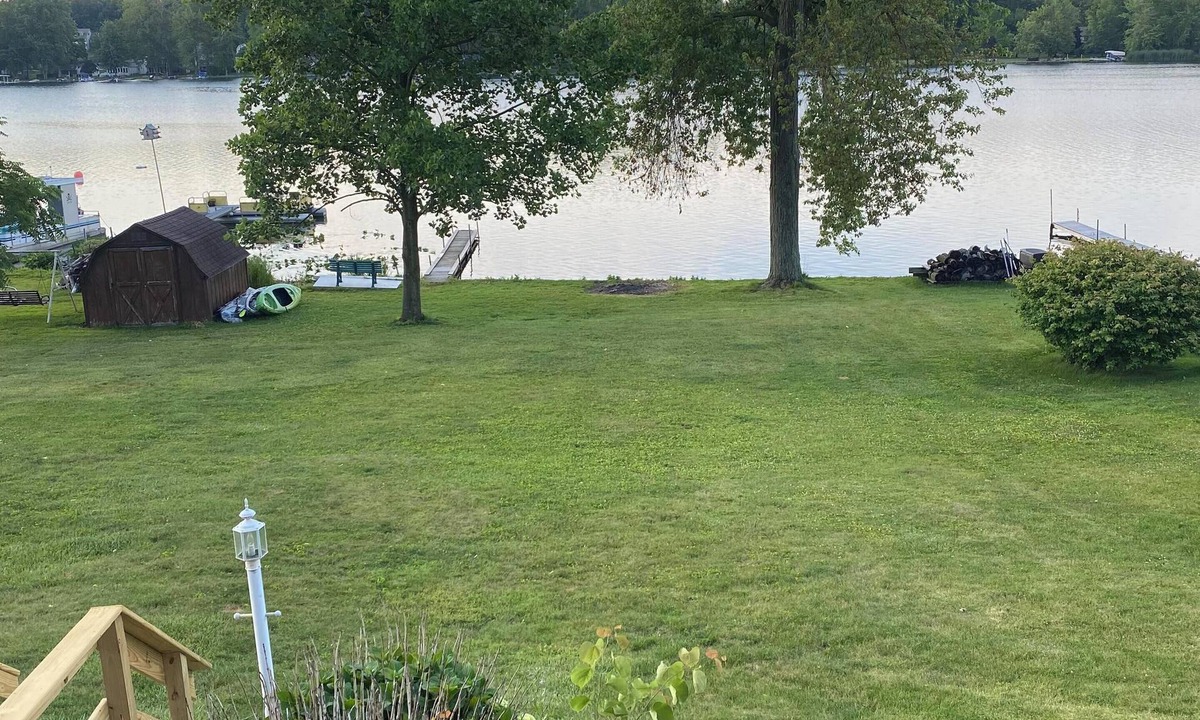 Columbia City House | Spacious 4-bedroom 3-bathroom lake house on Shriner Lake in Columbia City.