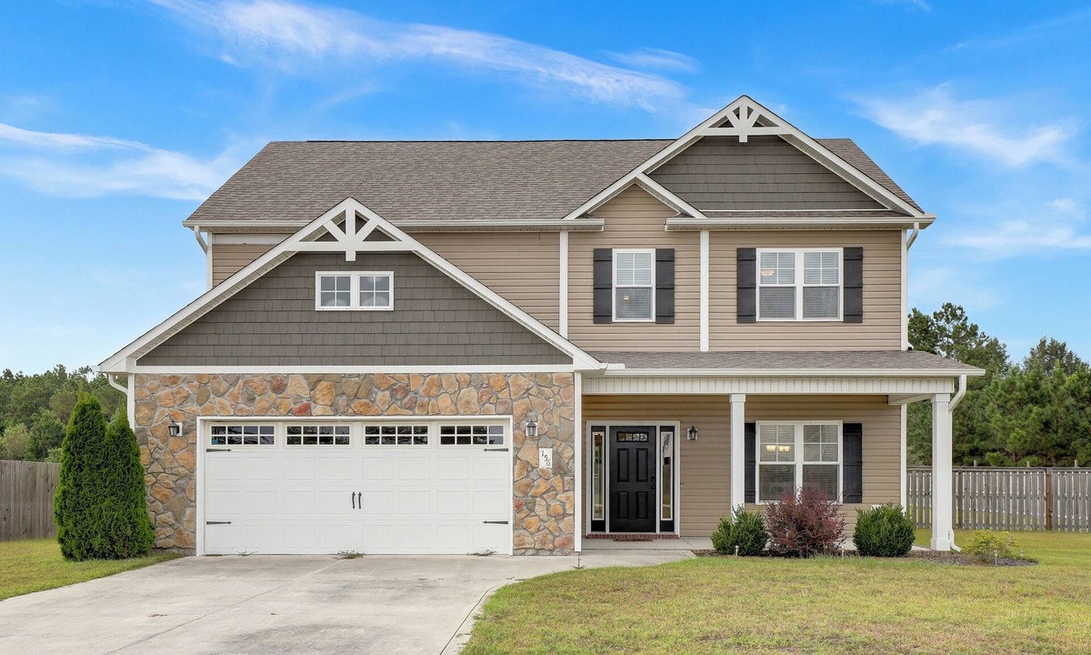 Hubert House | Spacious Family Retreat Near Camp Lejeune, Swansboro & Hammocks Beach