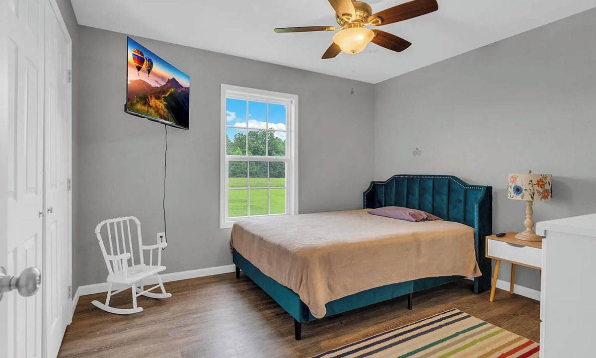 Jamestown House | Spacious Jamestown Retreat – 3 Bedrooms, 2 Baths, Near Outdoor Adventures