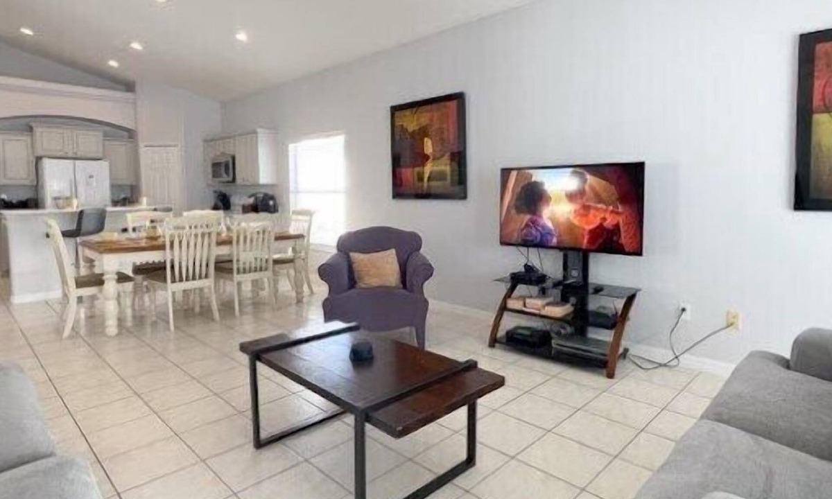 Four Corners House | Spacious Villa with Pool, spa & Game Room