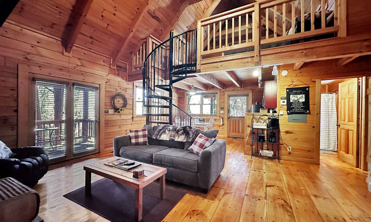 Pine Mountain Valley Cabin | Spend Fall Break at Wolf - Fiber Wifi! - Callaway Gardens Pumpkin Fest!