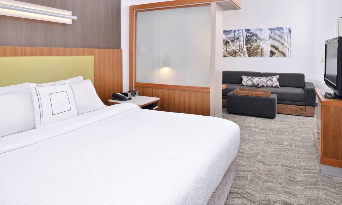 Ashburn Hotel | SpringHill Suites by Marriott Ashburn Dulles North