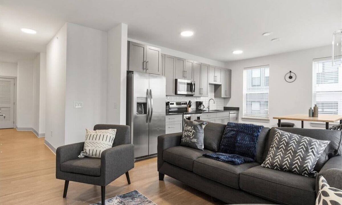 East Walnut HIlls Apartment | Stay Central! Modern Condo Near Entertainment