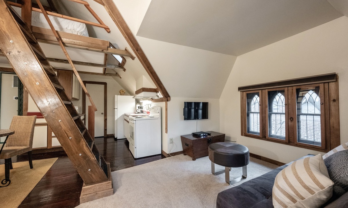 Old Northside Bed & Breakfast | Stone Soup Inn