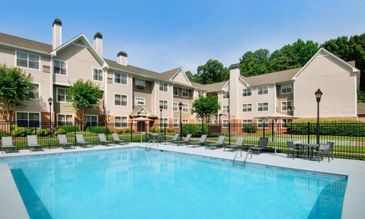 Homewood Hotel | Studio Suite | Queen Bed | Near Birmingham Attractions