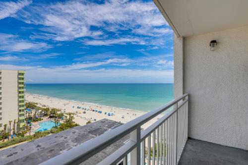 Myrtle Beach Apartment | Sunny Myrtle Beach Studio Steps to Ocean!