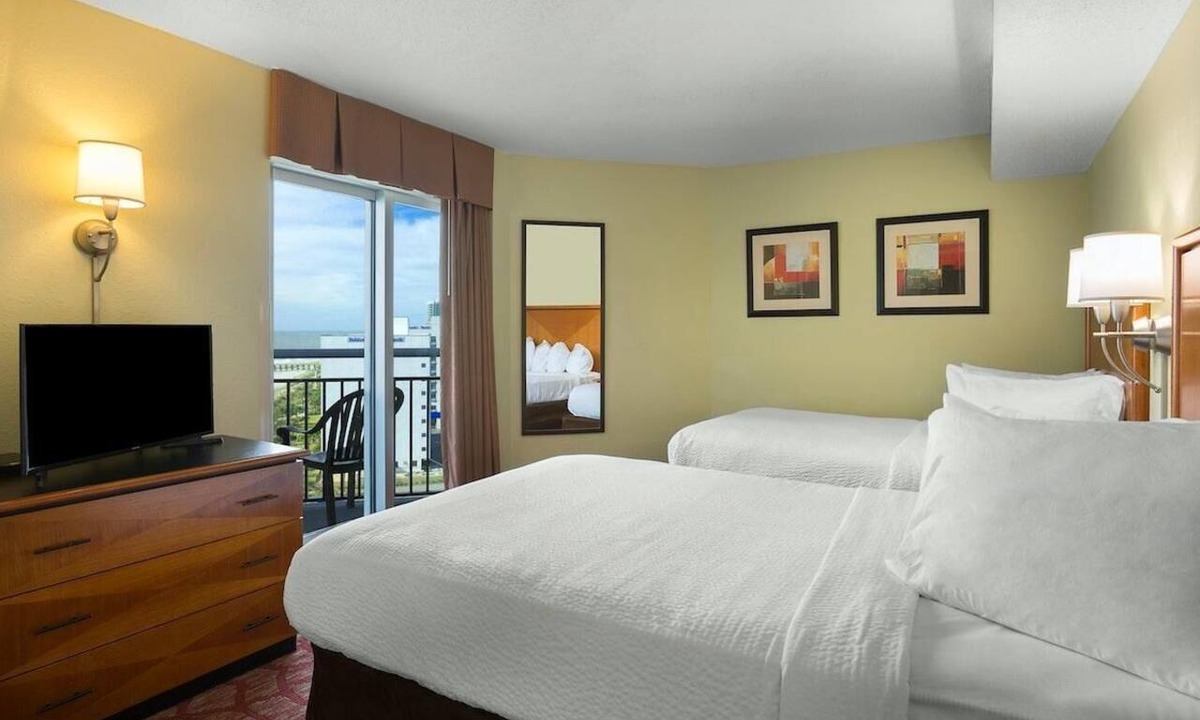 Downtown Myrtle Beach Condo | Sunrise-to-Sunset Splendor 3BR Oceanfront Condo
