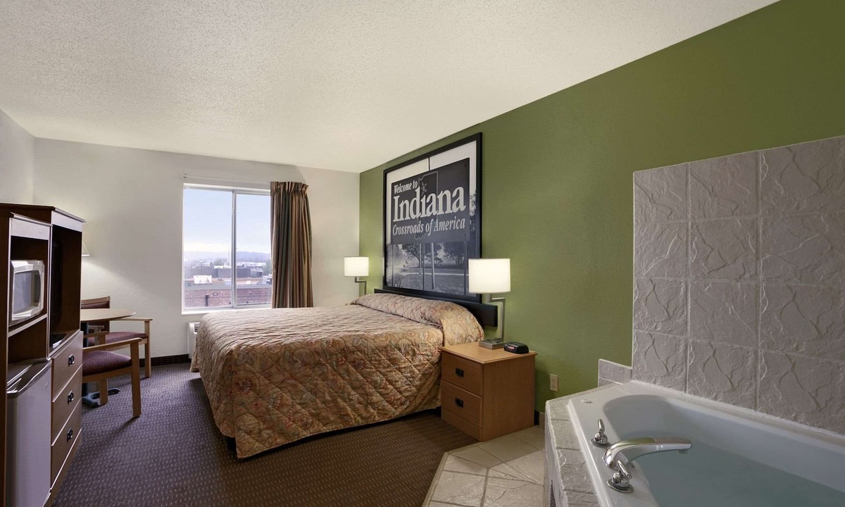 Corydon Hotel | Super 8 by Wyndham Corydon