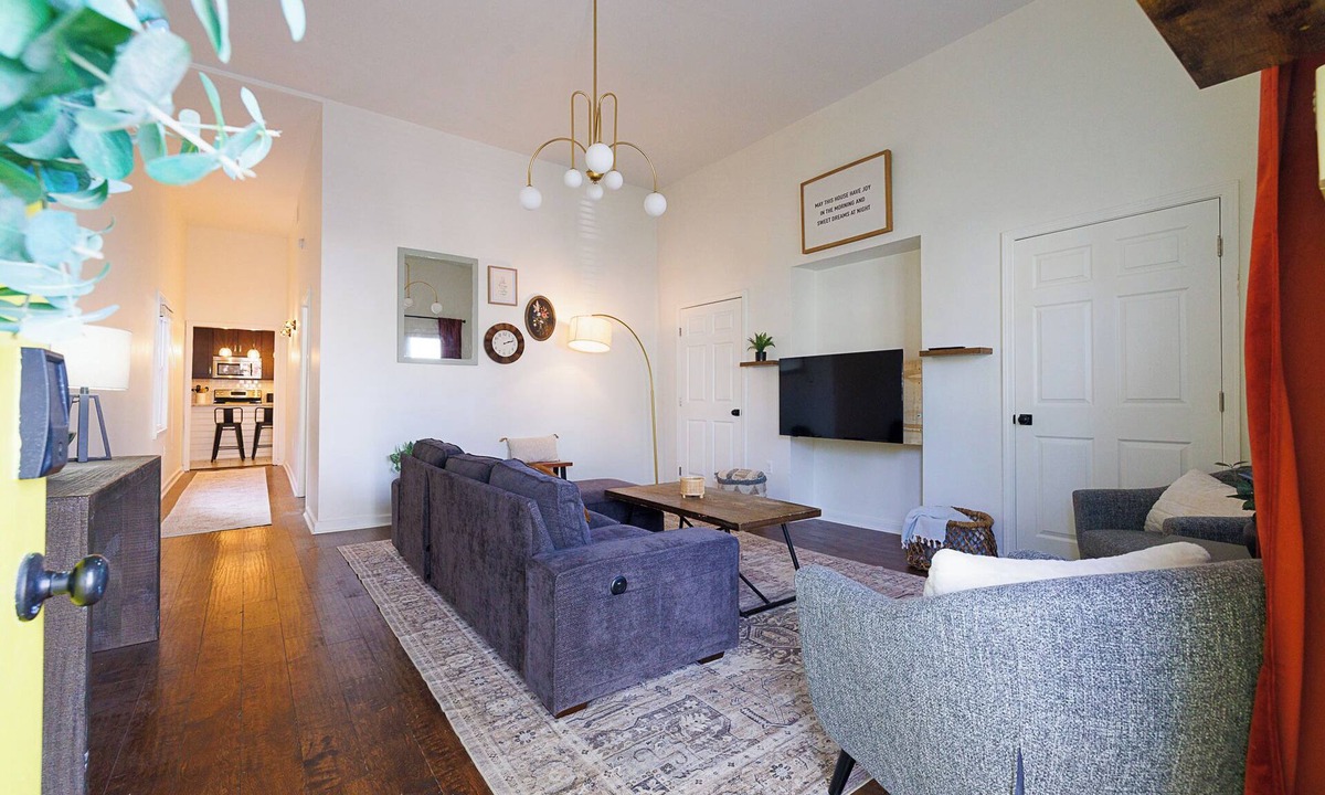 Germantown House | Superb 3-bedroom house with AC in charming Louisville