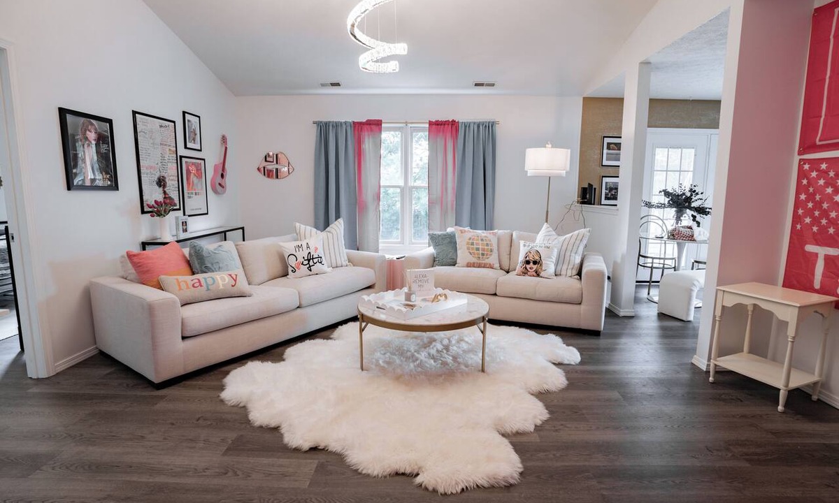 Owensboro House | Swiftie’s Babe Cave is a Taylor-Themed 3BR Retreat Near Downtown Owensboro!