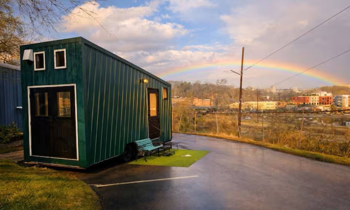 Asheville Cabin | "The Artisan" Tiny Home in the Arts District of Asheville