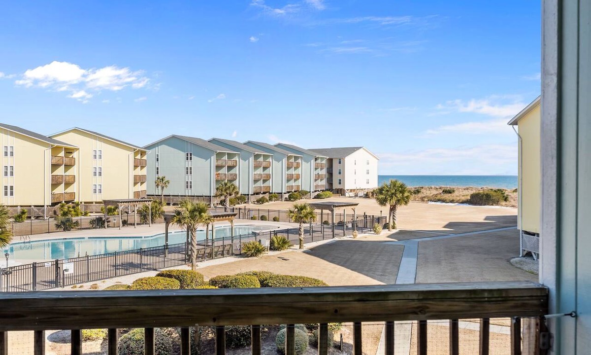 Surf City Condo | The Blue Pelican | Oceanview, Pool & Beach Access