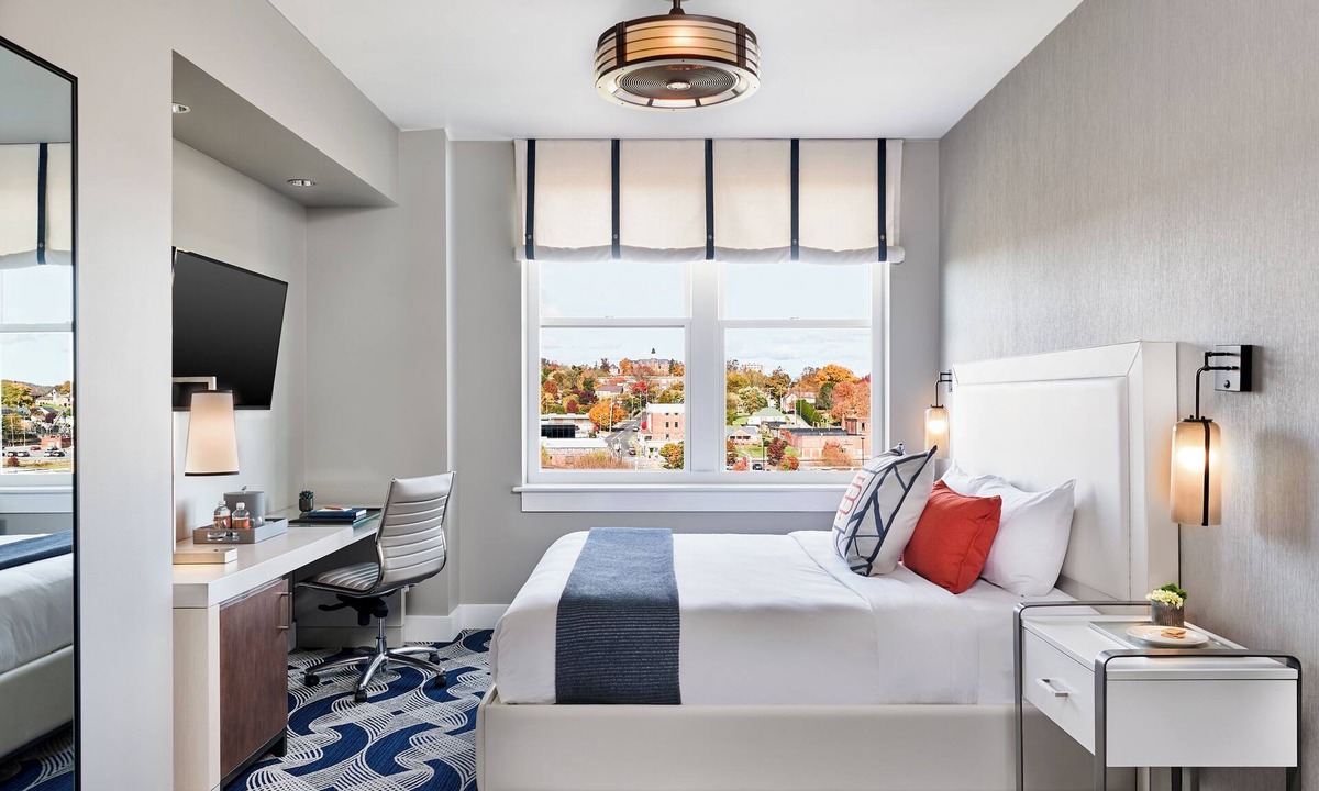 Bristol Hotel | The Bristol Hotel