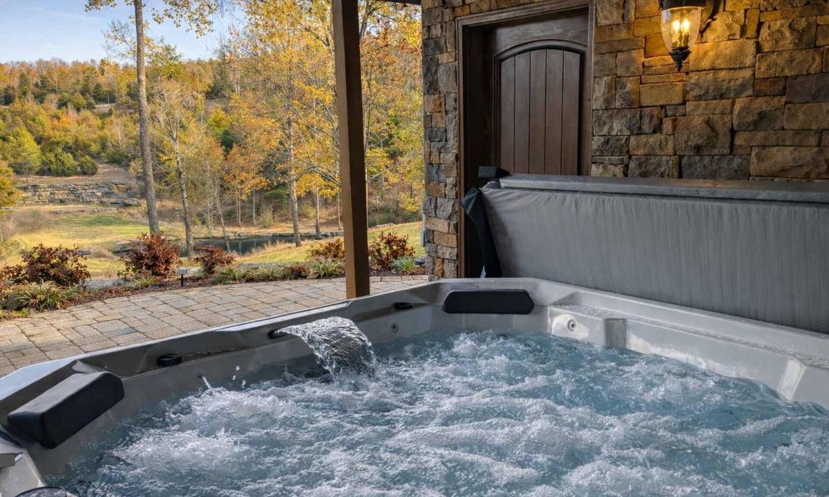 Branson Theater District Condo | The Bunkhouse at Rock Canyon + Free Tickets + Year-Round Hot Tub
