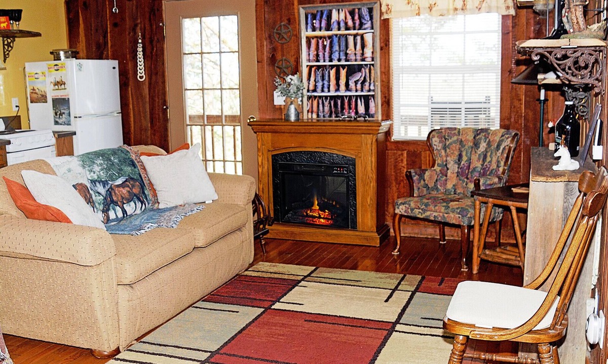 Sparta Cabin | "The BunkHouse" a Pet Friendly Cabin on a 50 Acre Horse Farm, The Bunkhouse - 1br Cabin w/View on a.