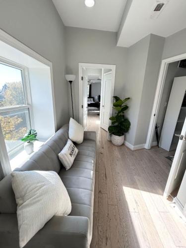 Eckington House | The Castle 3 Condos for Family Friends & Business