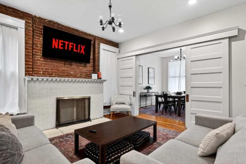 Highlands Apartment | The Crimson Cottage- A Premium Highlands Retreat