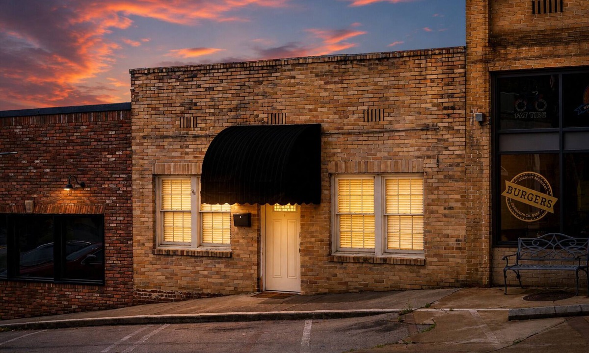 Jefferson City Apartment | The Downtown, Stay in the Heart of Mossy Creek
