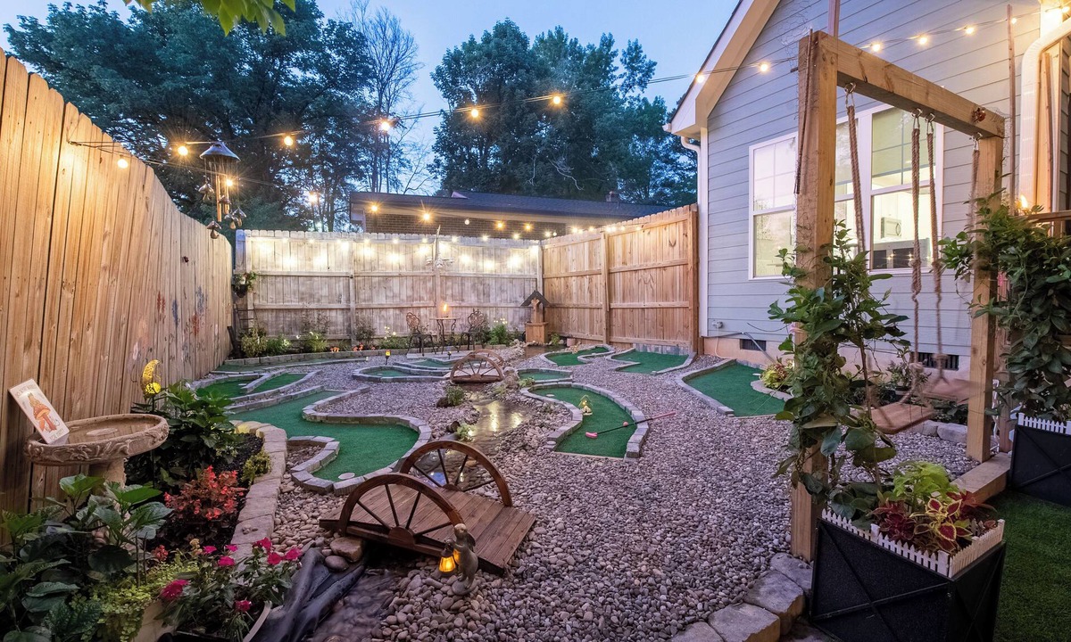 Wake Forest House | The Enchanted Green - 3 Kings 1 Queen Home in Downtown Wake Forest!