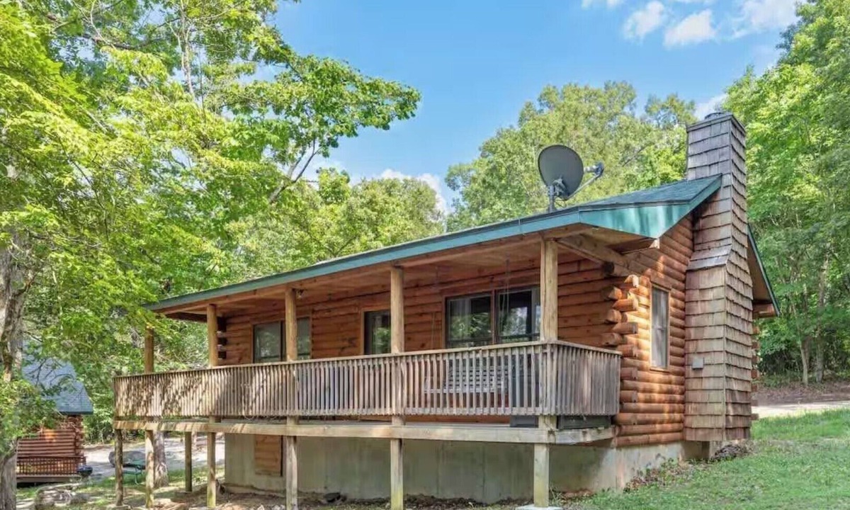 Shell Knob Cabin | The Hawthorn on Table Rock Lake, 2 Bed/2 Bath Log Cabin, Pool, Hot Tub & Dock