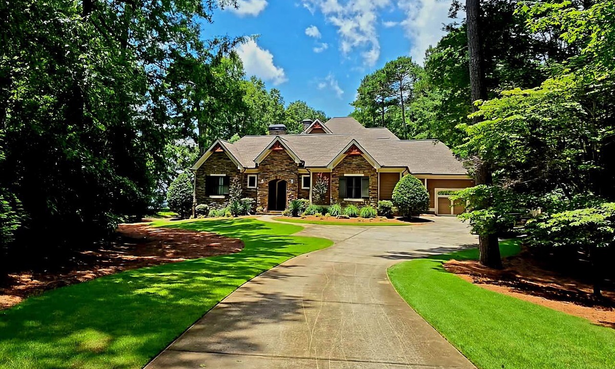 Reynolds Landing House | The Lake Front Sunset House