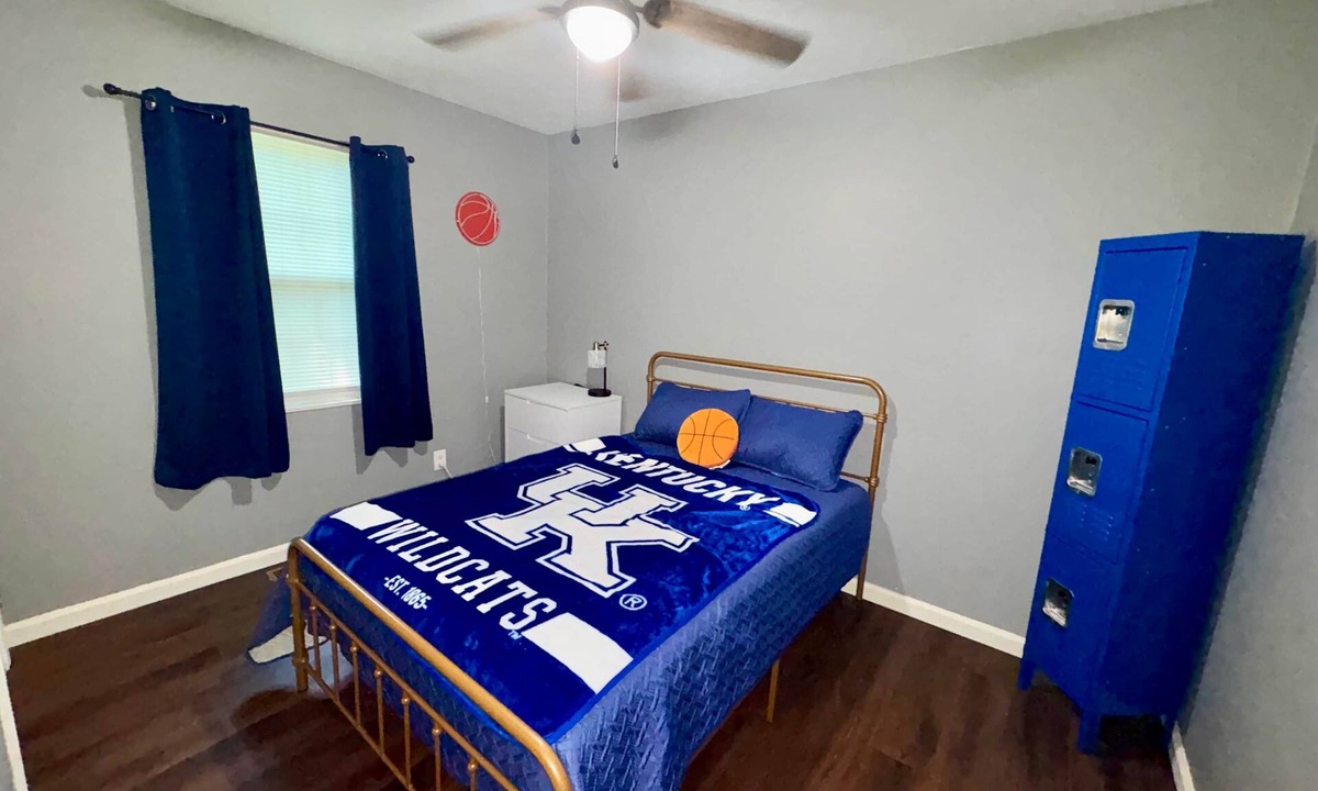 Stanton House | The Swish & Stay I Cozy 2BR I 15m to RRG I Wi-Fi