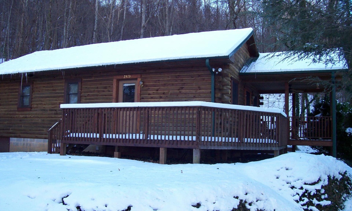 Lynn Cabin | Tim’s Cabin on Melrose Mountain