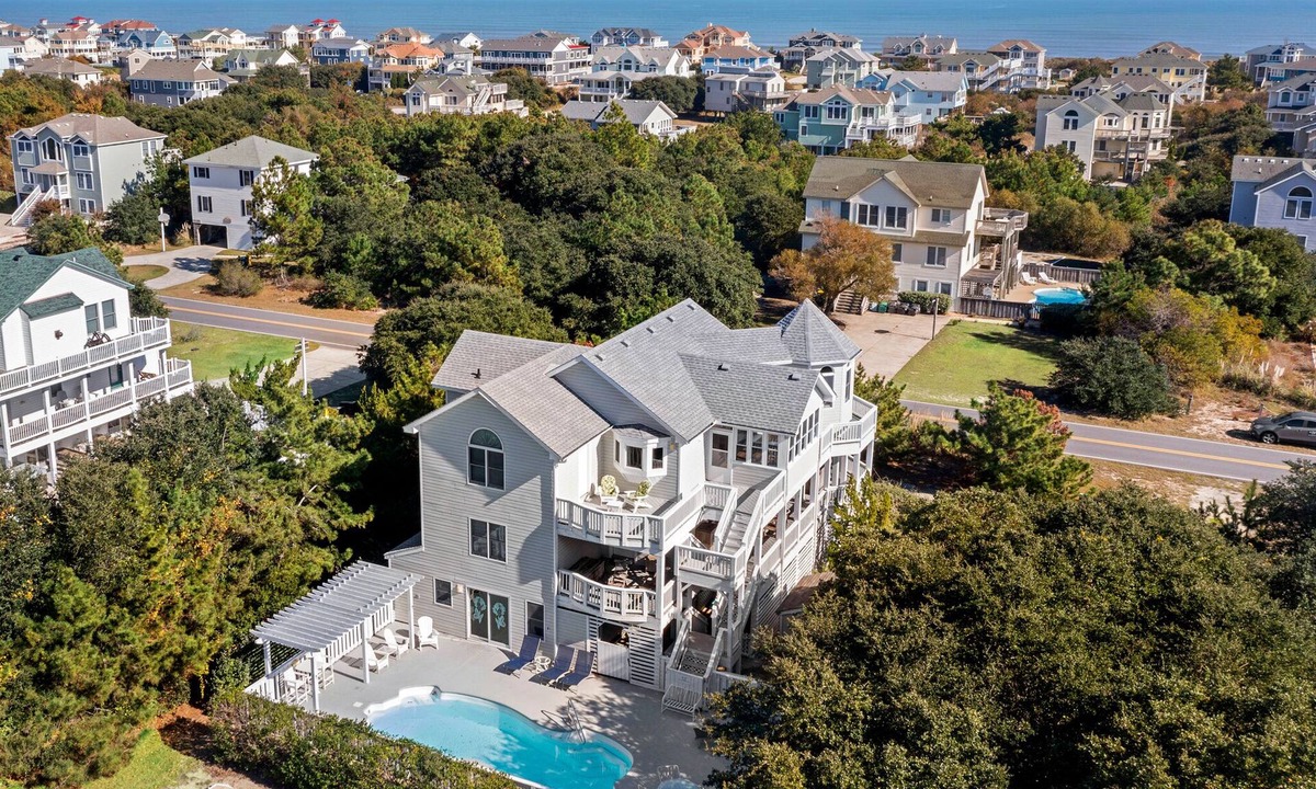 Whalehead Beach House | Toes On The Nose: Private Pool, Hot Tub, Rec Room