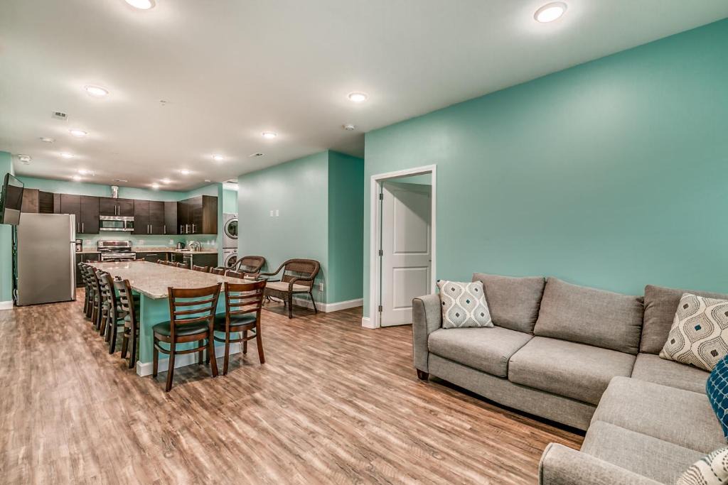 Myrtle Beach House | Together by 9th C - Together Resorts by Vacasa