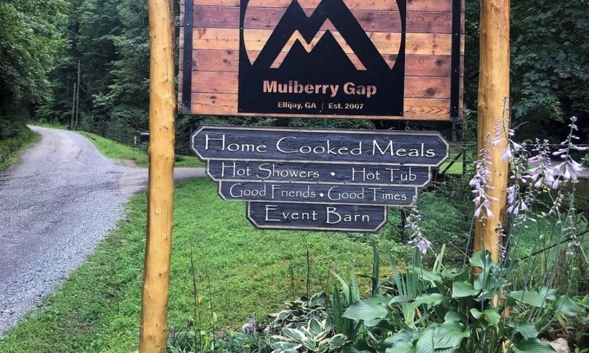 Ellijay House | Unplug at HEMLOCK HIDEAWAY: Cozy Cabin in the Cohuttas