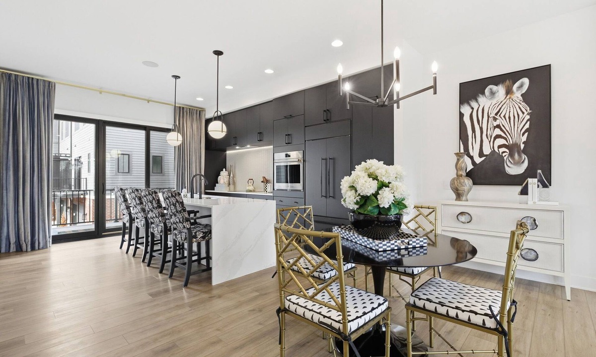 Carmel House | Upscale 3BR Townhome – Walk to Shops & The Monon!