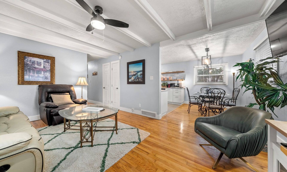 Asheville House | WALK-BIKE TO BILTMORE VILLAGE SHOPS & RESTAURANTS! 3 BR 1.5 BA w Granite, Hdwds