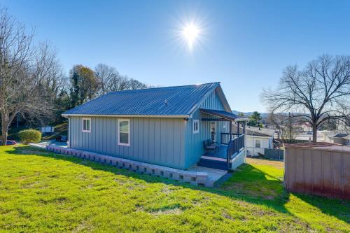 Rome House | Walk Downtown: Charming Rome Abode w/Yard!