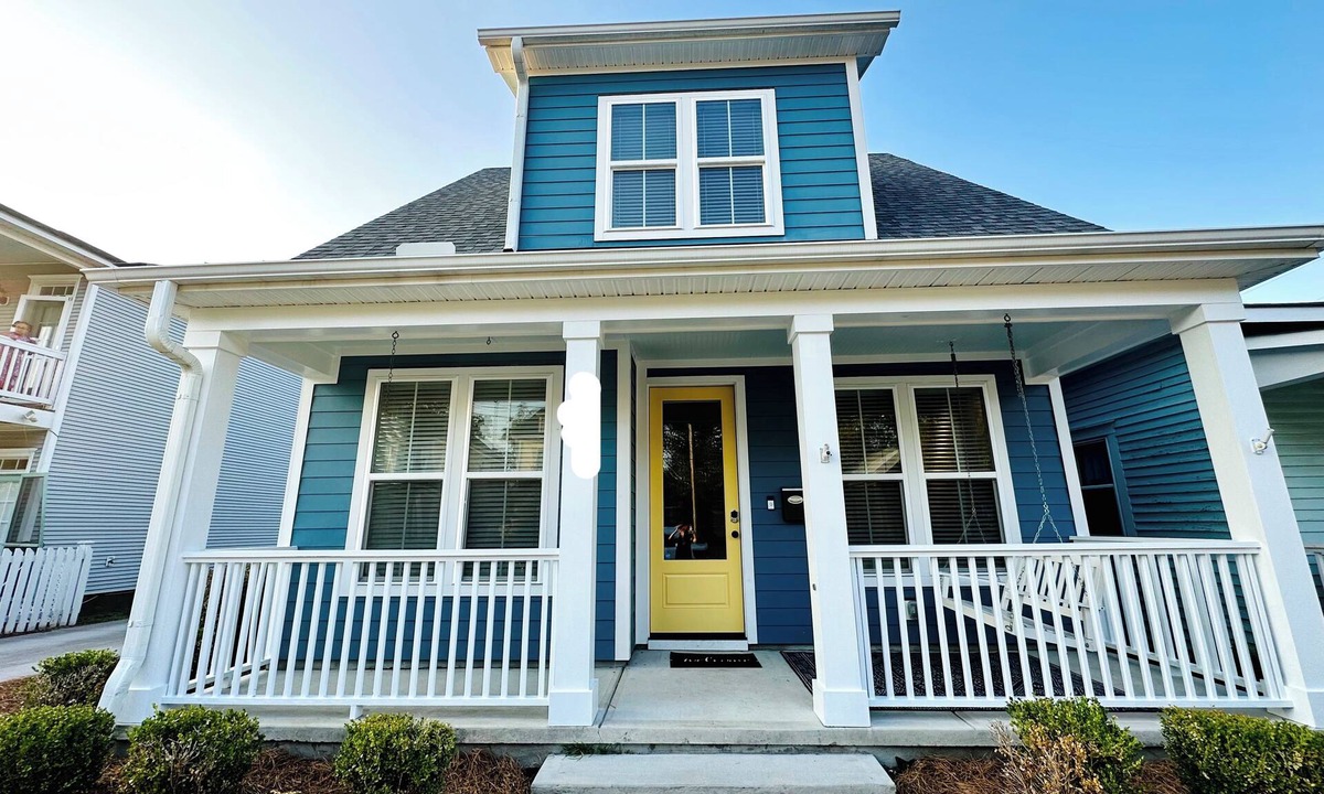 Wilmington House | Walkable, Family & Pet friendly, Downtown, free and easy to find street parking