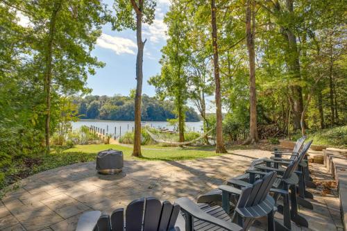 Lusby House | Waterfront Lusby Escape w/Fire Pit & Kayaks!