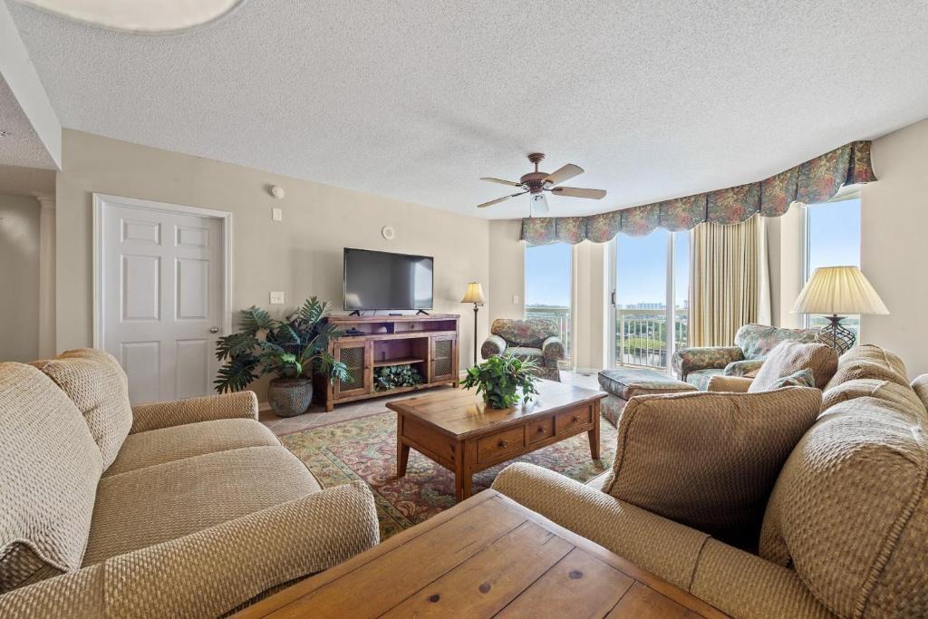 North Myrtle Beach Apartment | Waterway View Condo at Barefoot Tower North Barefoot North - 1107
