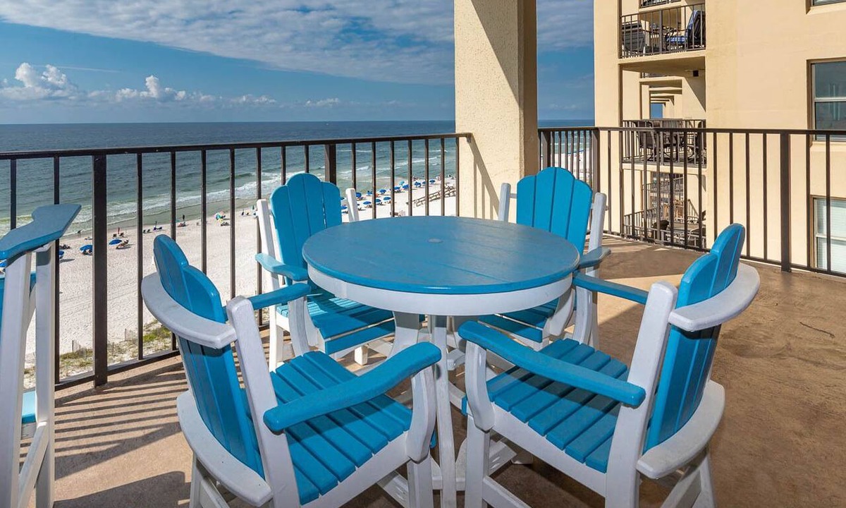 Orange Beach Condo | *WEEKLY SPECIALS!* Phoenix III - 7th Floor - 3 Bedroom