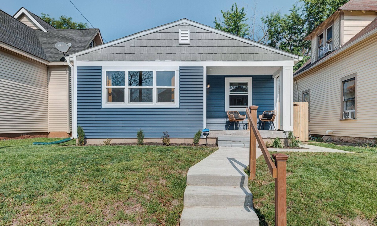 Fountain Square House | Welcome to Deja Blue! 3-bedroom house near downtown Indianapolis & pet-friendly