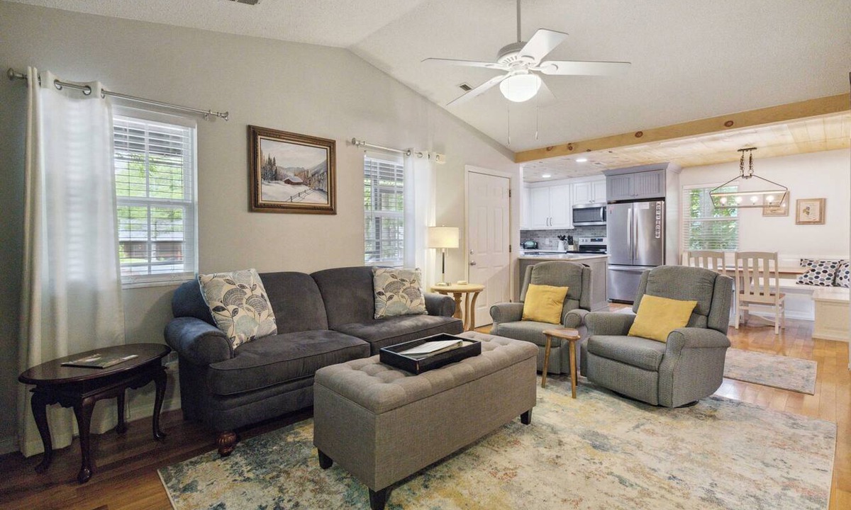 Sloans Valley House | Welcome to “Relax Inn” Retreat at Lake Cumberland – A Perfect Cabin Escape