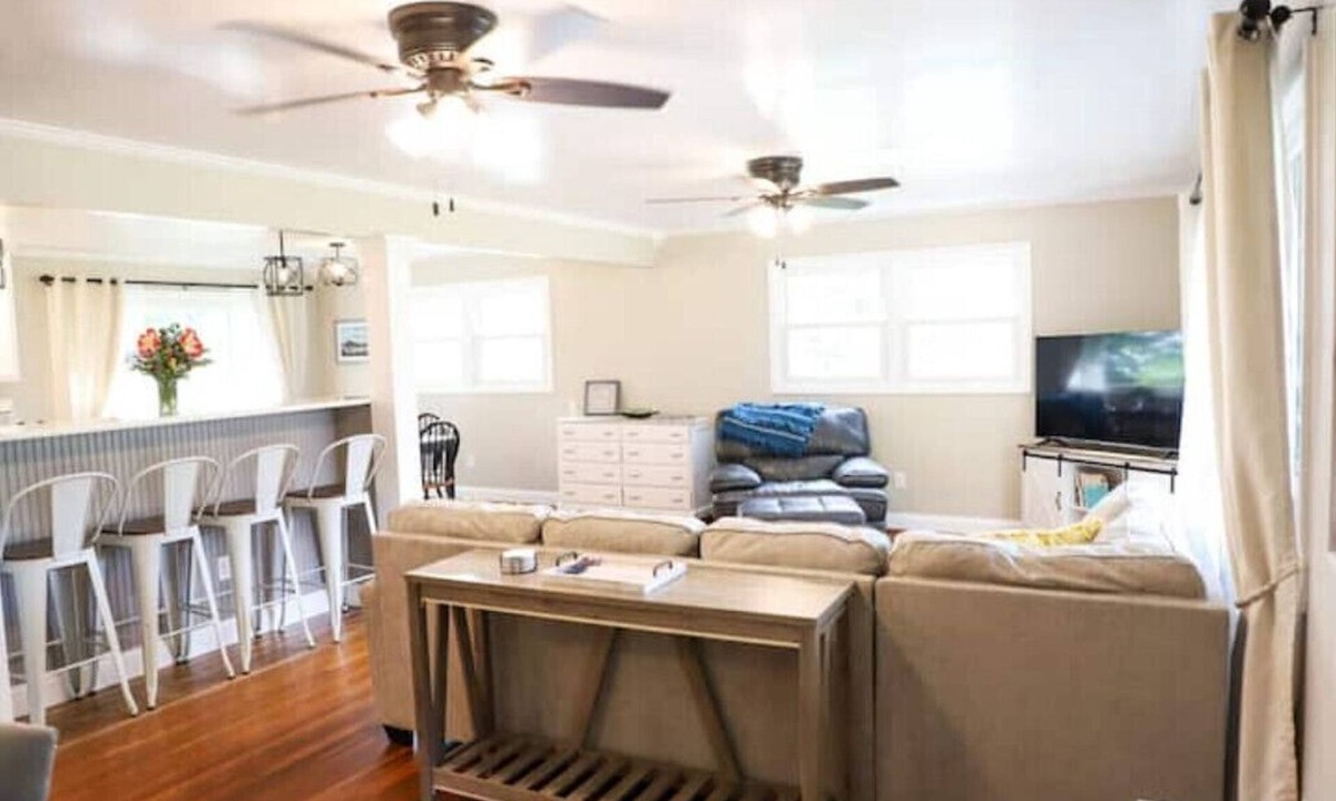 Schley House | Welcome to this Waterfront Home with Amazing Views