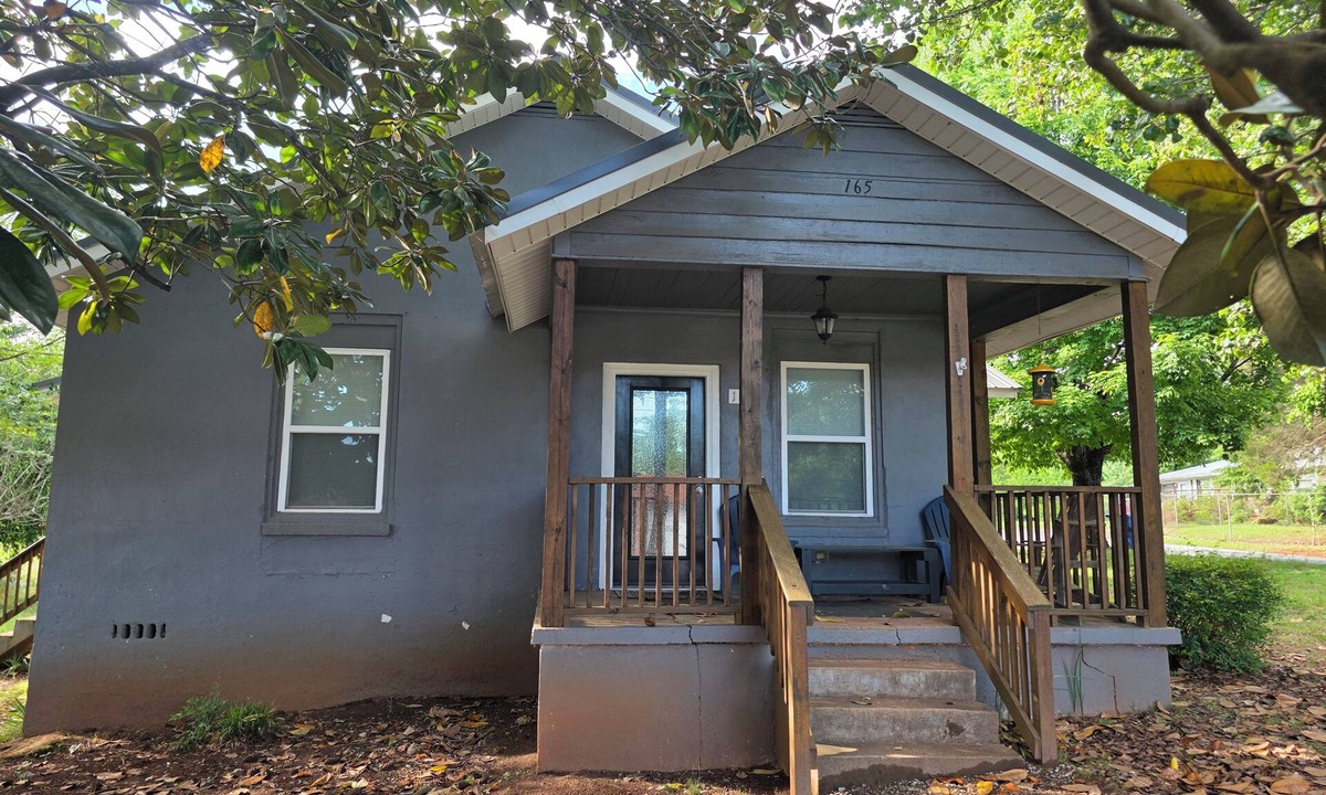 Startex House | Welcoming 1-bedroom house with AC in charming Startex. Convenient Location!