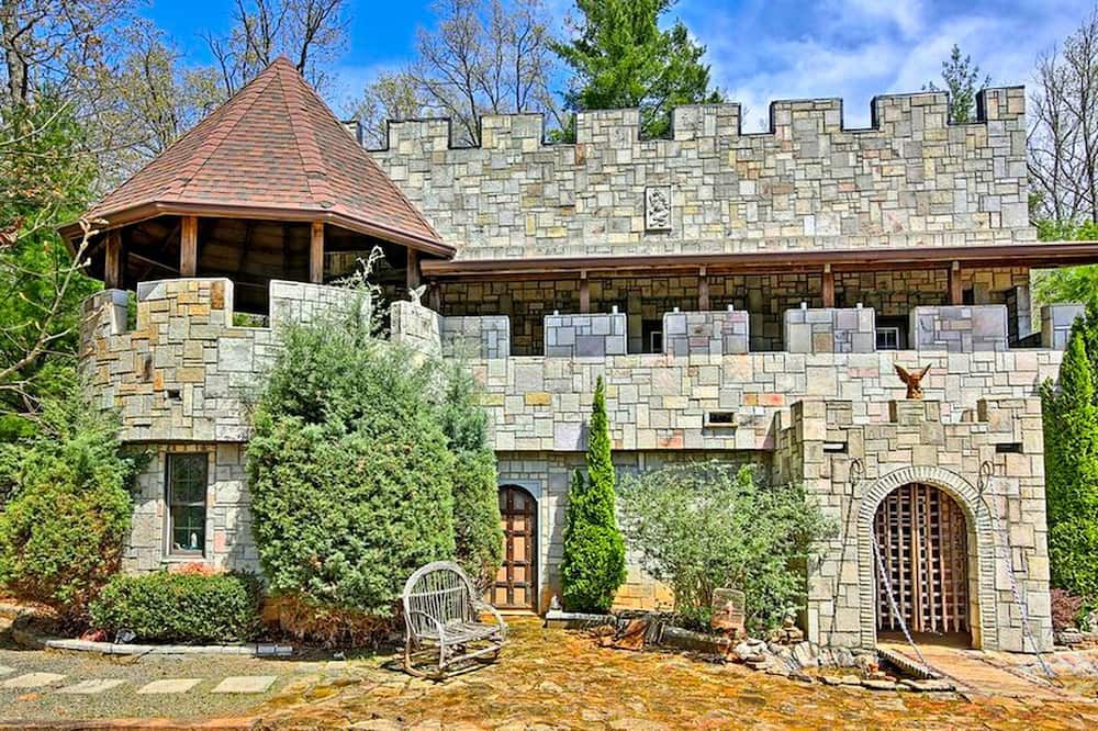 Murphy Other | Whimsical Castle Rental for Unique Getaway in Blue Ridge Mountains, North Carolina