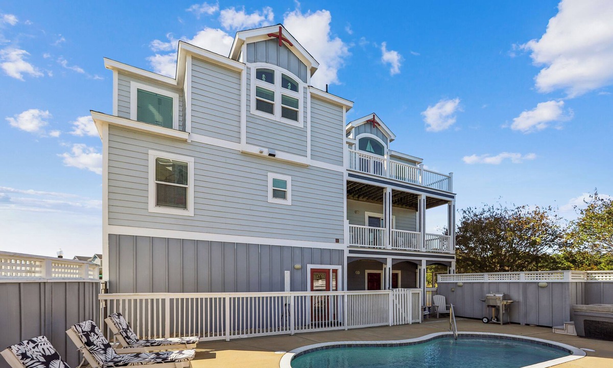 Whalehead Beach House | Wild Horses - Gorgeous Pet Friendly home in Corolla Bay