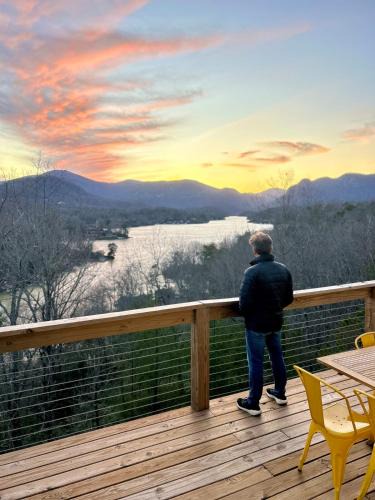 Sunset Cove House | Wildview Retreat