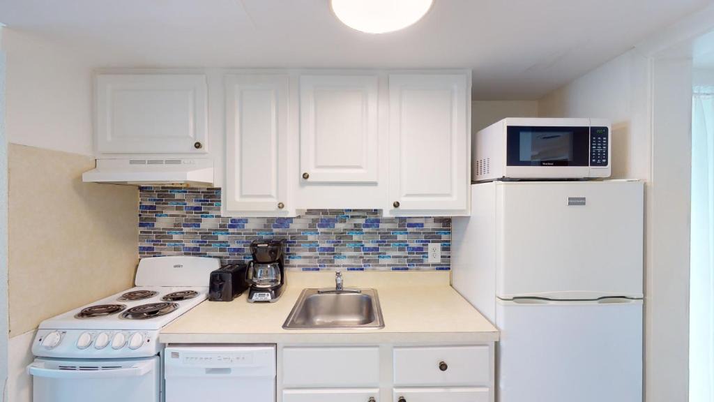 Myrtle Beach Apartment | Willow Bay 901 Oceanfront Suite, Renovated Spring 2023 desirable Golden Mile Location